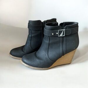 Nautica Black Wedge Ankle Boots with Wood-Tone Heel